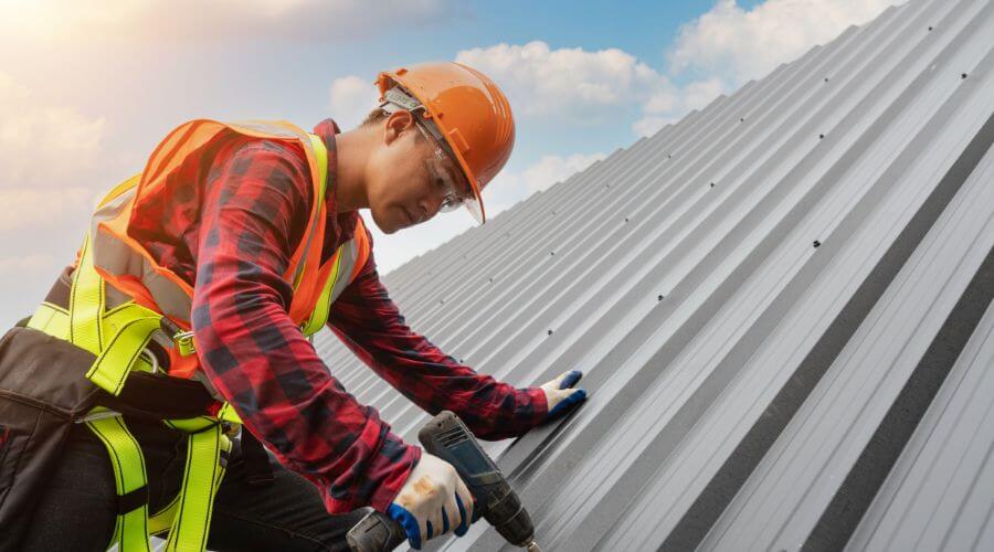 Professional gutter cleaning in Saint George, SC